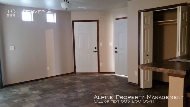 Building Photo - 2 Bed/1 Bath Ground Floor Flat in Tea, SD!!
