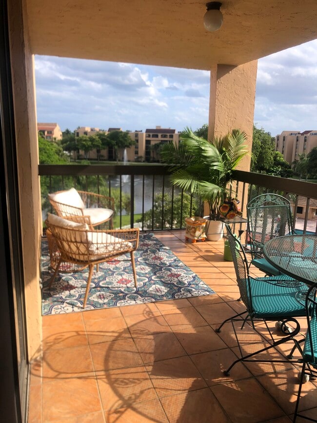 Foto del edificio - 950 Egret Cir