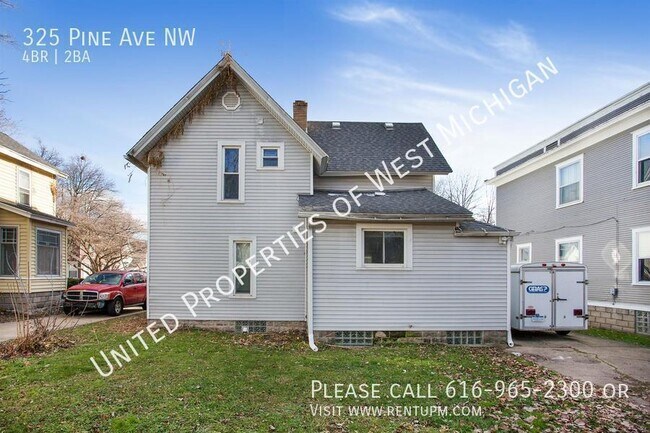 Building Photo - 325 Pine Ave NW