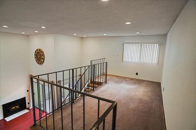 Foto del edificio - 1339 N Columbus Ave