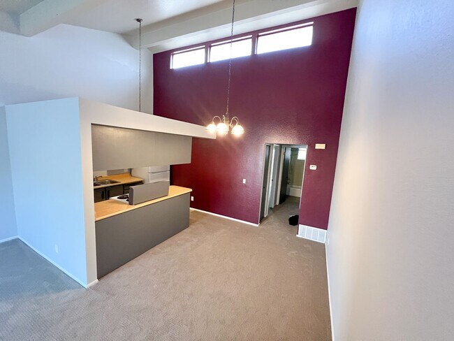 Foto del edificio - 1800 Gundersen Ln S