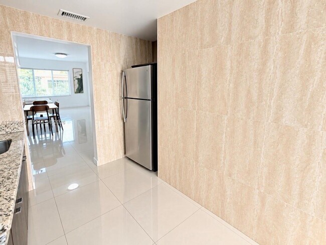 Foto del edificio - 1027 94th St
