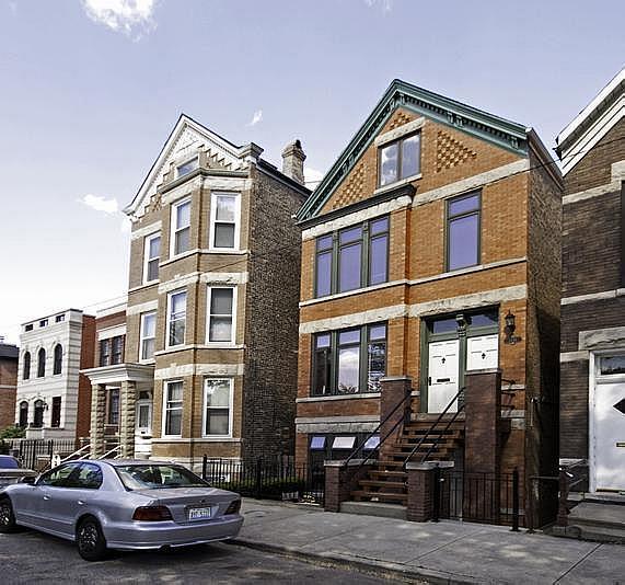 2141 N Oakley Ave in lovely Bucktown - 2141 N Oakley Ave