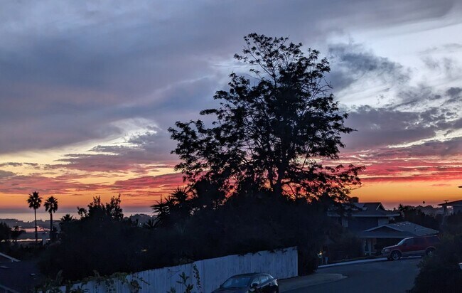 Foto del edificio - Gorgeous 3 Bedroom Fire Mountain Home With...