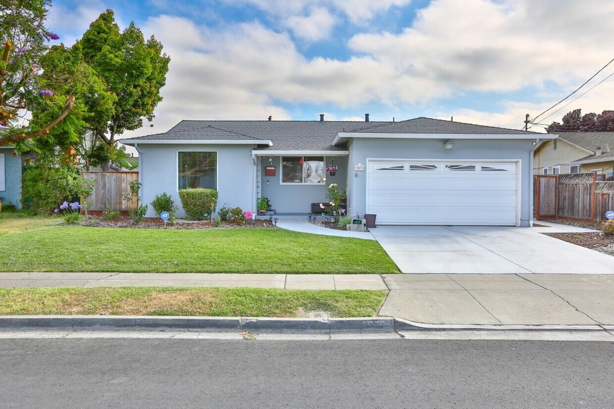 Primary Photo - 35532 Cabrillo Dr