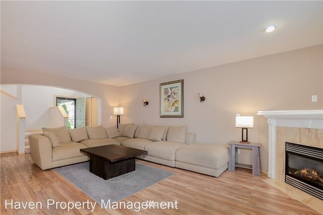 Building Photo - 3 br, 2.5 bath House - 17717 73rd Ave Ct E
