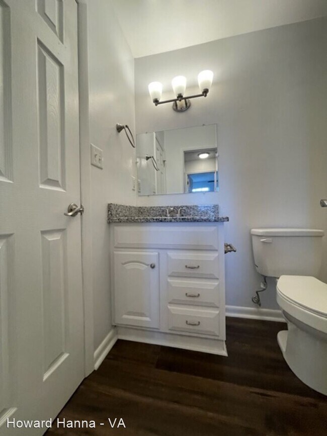 Building Photo - 2 br, 1 bath House - 539 Landfall Arch