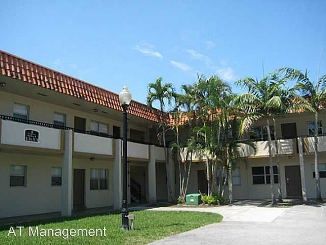 Foto del edificio - 400 NW 65th Ave