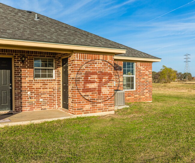 Building Photo - 2826 Jerry Mashek Dr