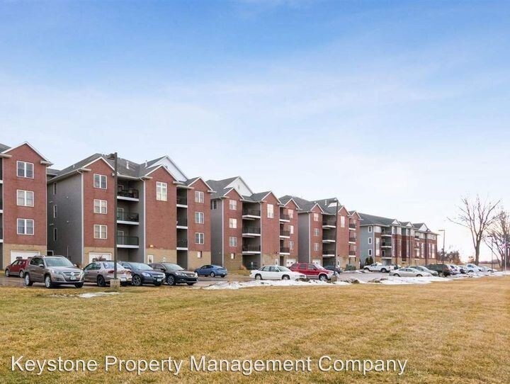 Primary Photo - 2 br, 2 bath Apartment - 1092 Walnut Ave #112