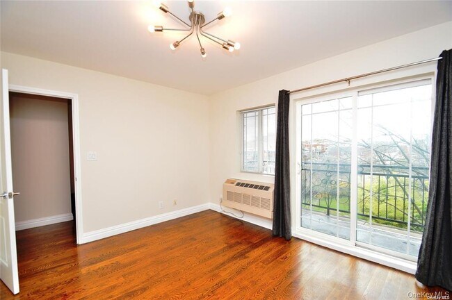 Foto del edificio - 69-14 41st Ave