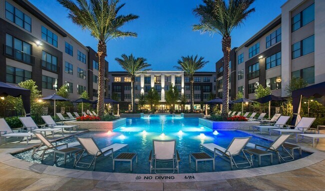 Foto del edificio - 7100 Old Katy Rd