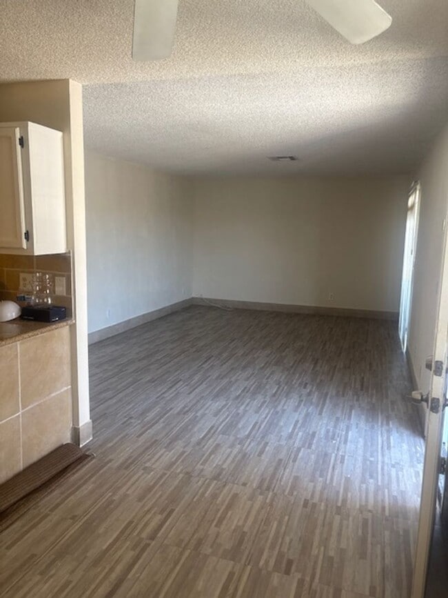 Foto del edificio - 4223 Zavala St