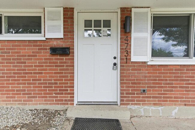 Foto del edificio - 4731 Powell Rd