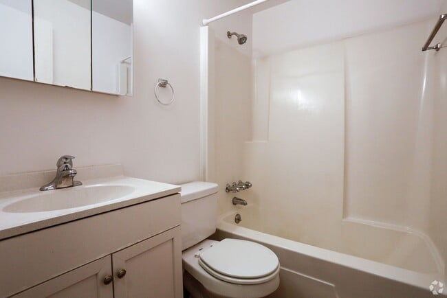 Interior Photo - Prime Square