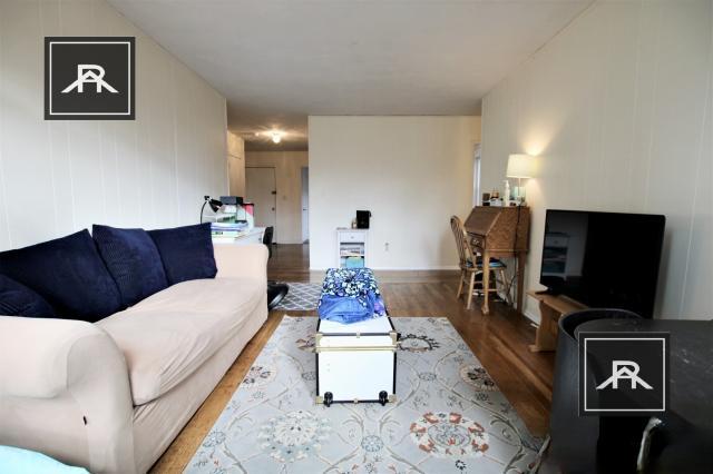 Foto del edificio - 3 bedroom in Brighton MA 02135