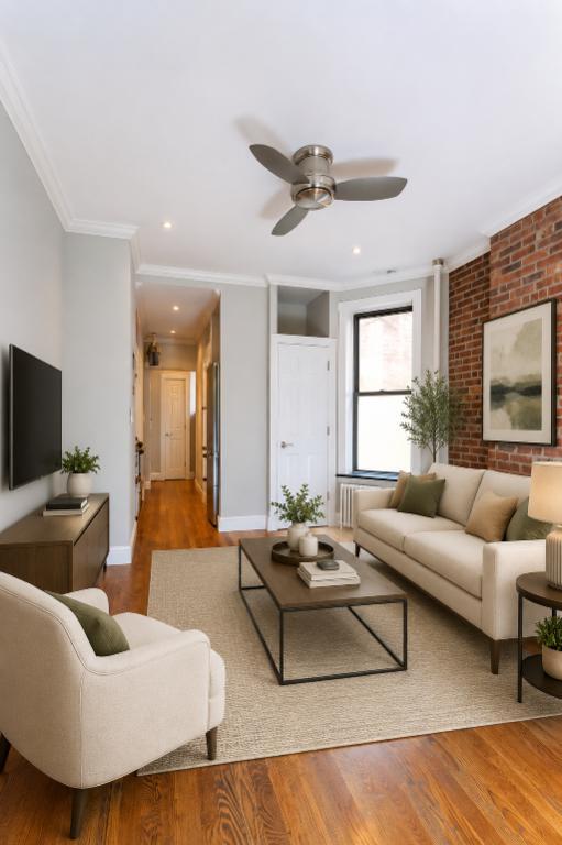 Building Photo - 248 Mott St