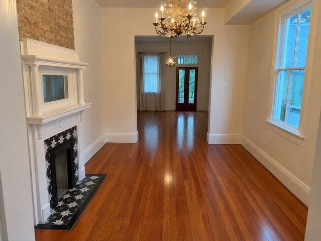 Photo - 533-535 Nashville Ave (New Orleans, LA) Apartment