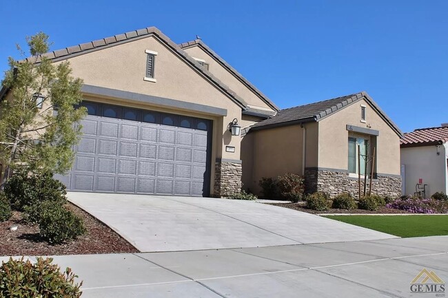 Building Photo - 14000 Barbon Beck Ave