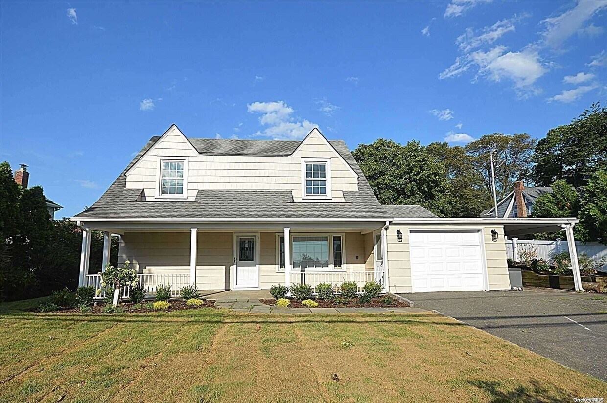 Foto principal - 4 Addison Ln