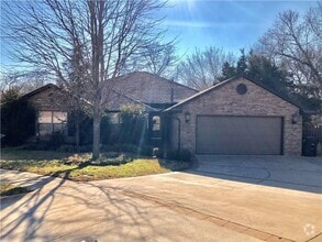 Building Photo - 1717 Tara Dr