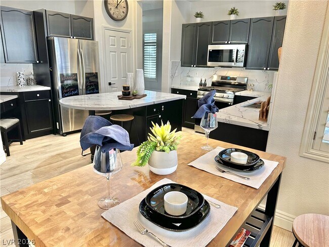 Building Photo - 20 Chateau Whistler Ct