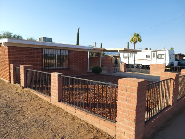 Foto del edificio - 7443 E 29th St