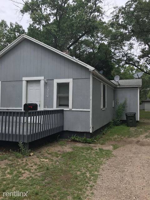 Foto del edificio - 3 br, 1 bath House - 1270 Flower Ave