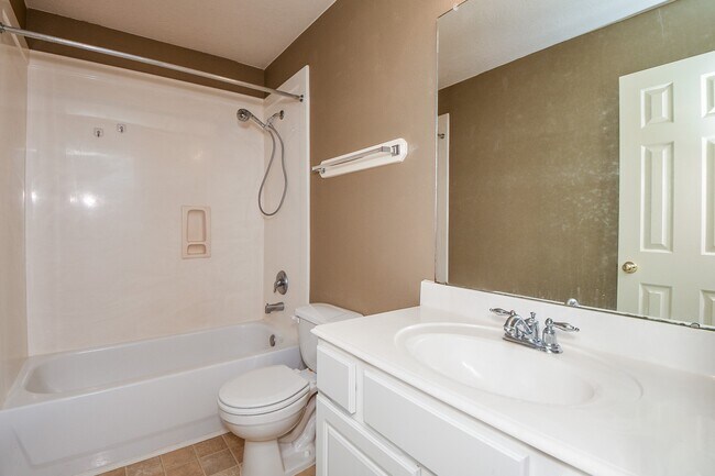 Foto del edificio - 7218 Fox Hall Ln