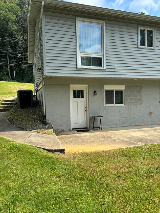Foto del edificio - 5010 Wakefield Chapel Rd