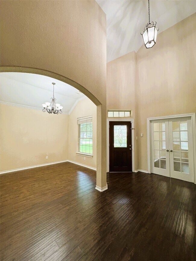 Foto del edificio - 5034 Big Meadow Ln