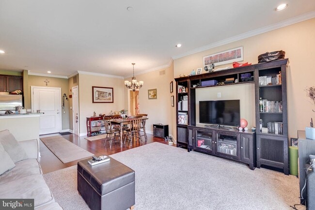 Building Photo - 500 Admirals Way
