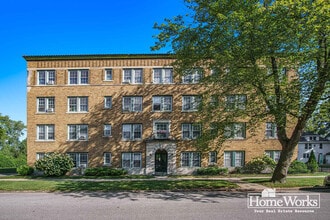 Building Photo - 601 W Lasalle Ave