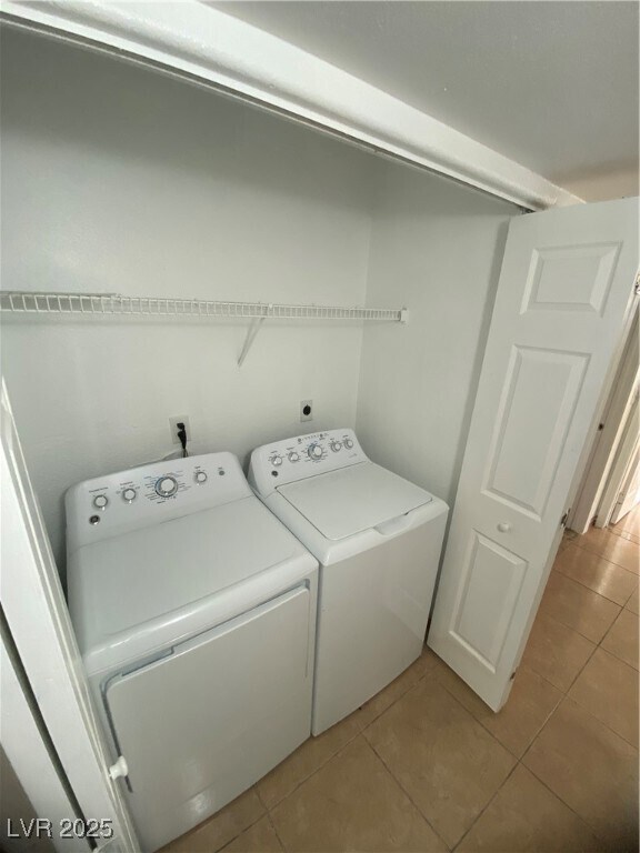 Building Photo - 4404 W Lake N Dr