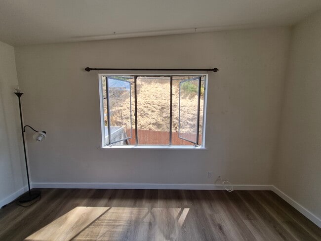 Building Photo - 3443 Cahuenga Blvd W