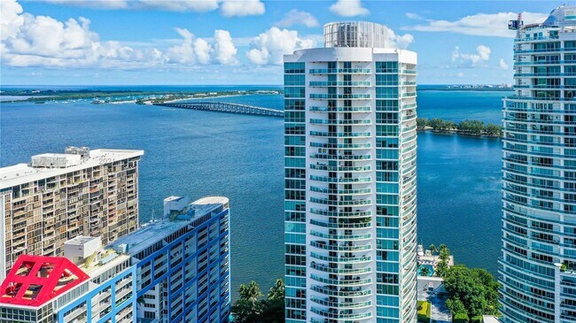 Building Photo - 2101 BRICKELL