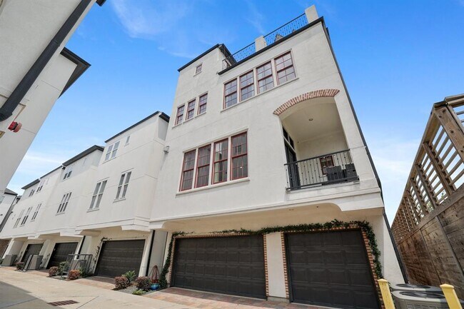 Building Photo - 2749 Cohn St