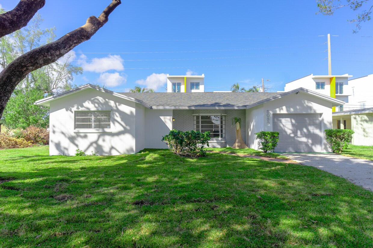 5039 NW 3rd Ter, Boca Raton, FL 33431 House Rental in Boca Raton, FL