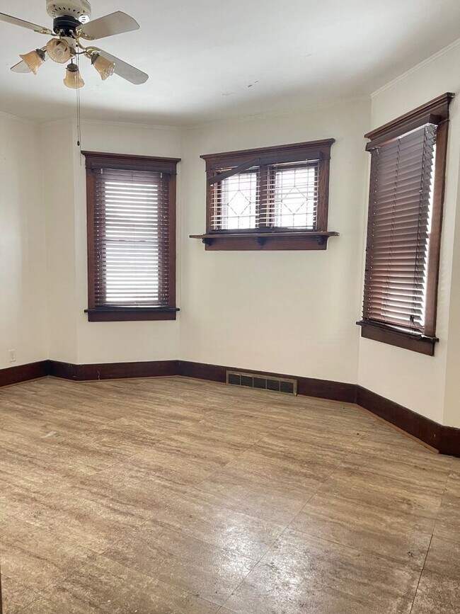 Building Photo - Spacious 4 bedroom house coming soon!!