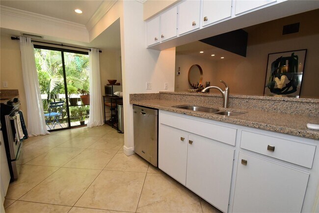 Building Photo - 1701 Pelican Cove Rd