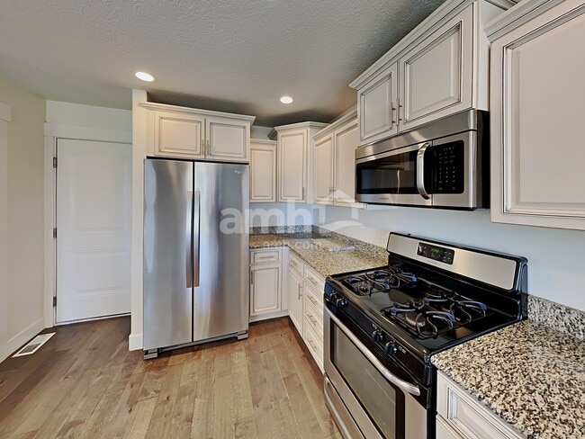 Foto del edificio - 1641 E Tumwater Ln