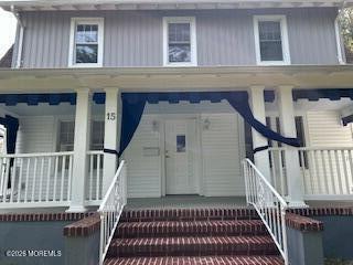 Foto del edificio - 15 Lockwood Pl