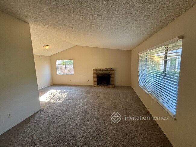 Building Photo - 8341 Canyon Oak Dr