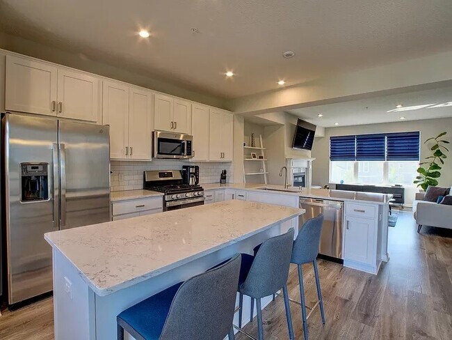 Building Photo - 7019 Cranesbill Ct