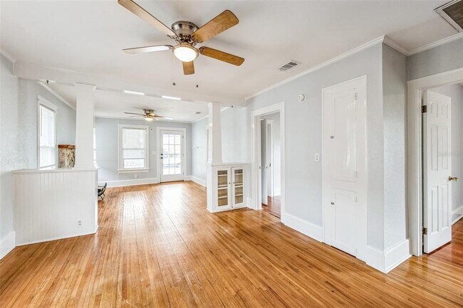 Foto del edificio - 2158 6th Ave N