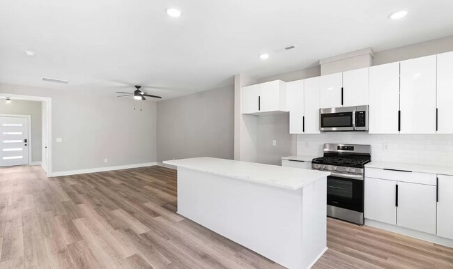 Building Photo - 2109 Titanium Rock Rd