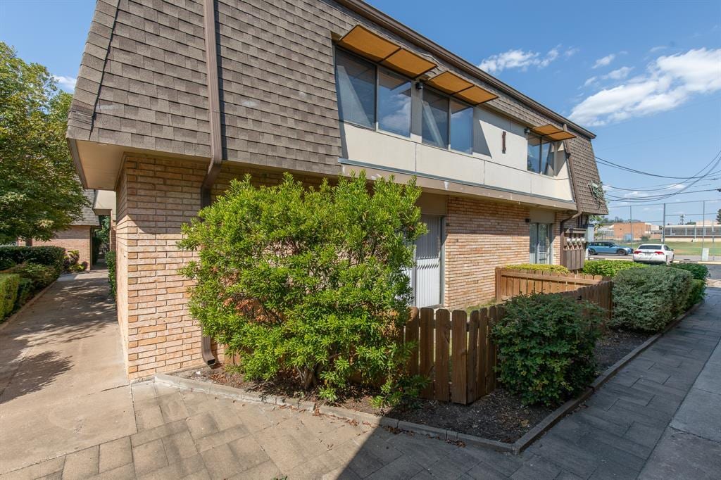 Foto principal - 5506 Grover Ave