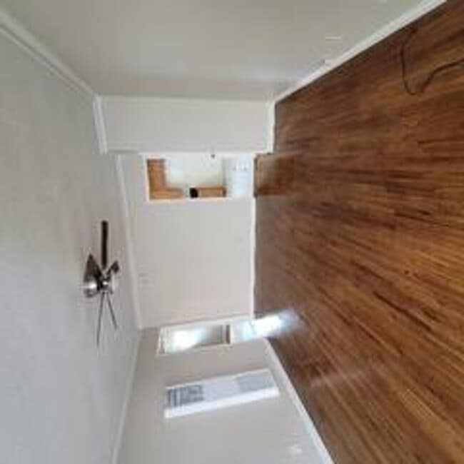 Building Photo - 25218 Loytan St