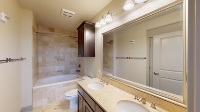 Interior Photo - TEN20