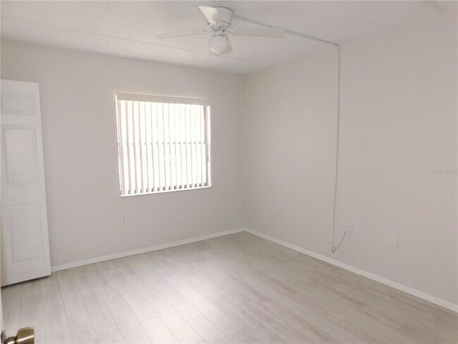 Building Photo - 209 Meadow Ln